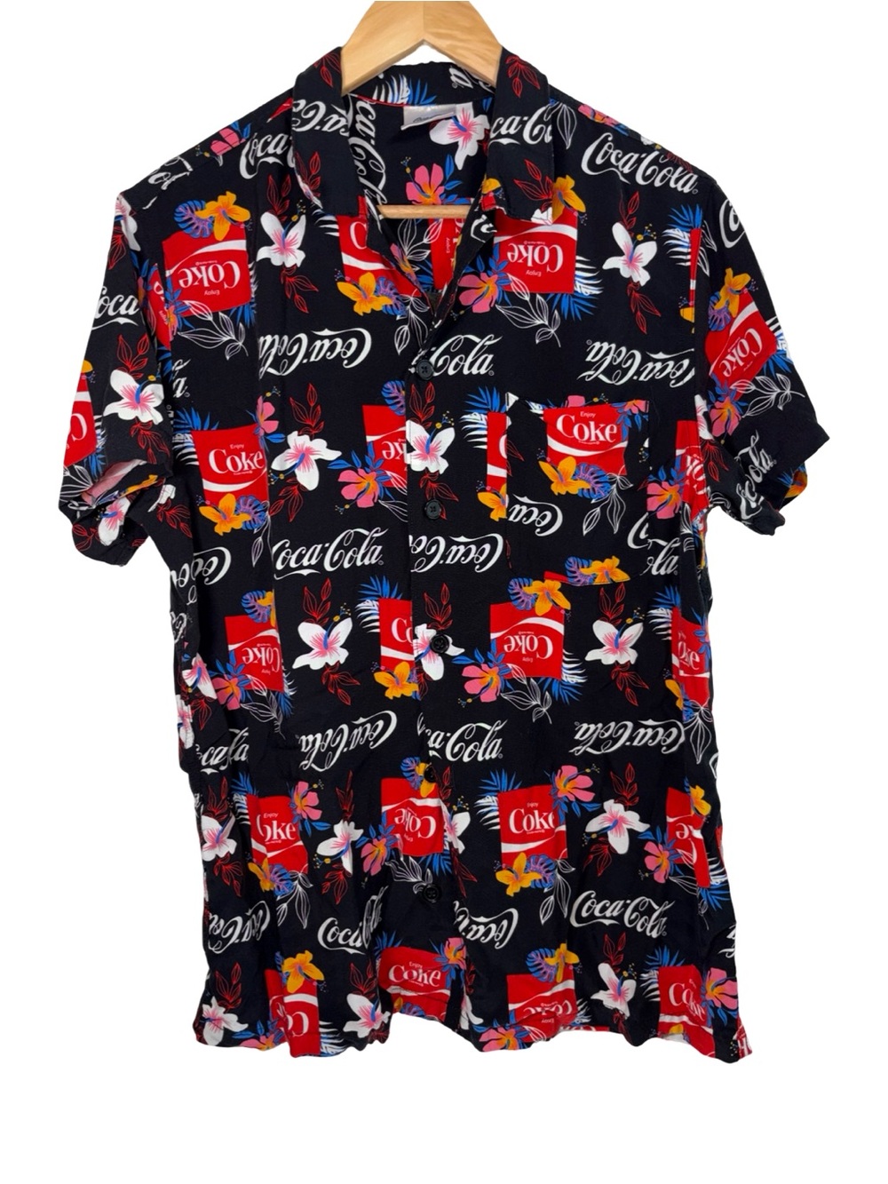Coca Cola mens  Black Floral Hawaiian Short Sleeve Shirt medium